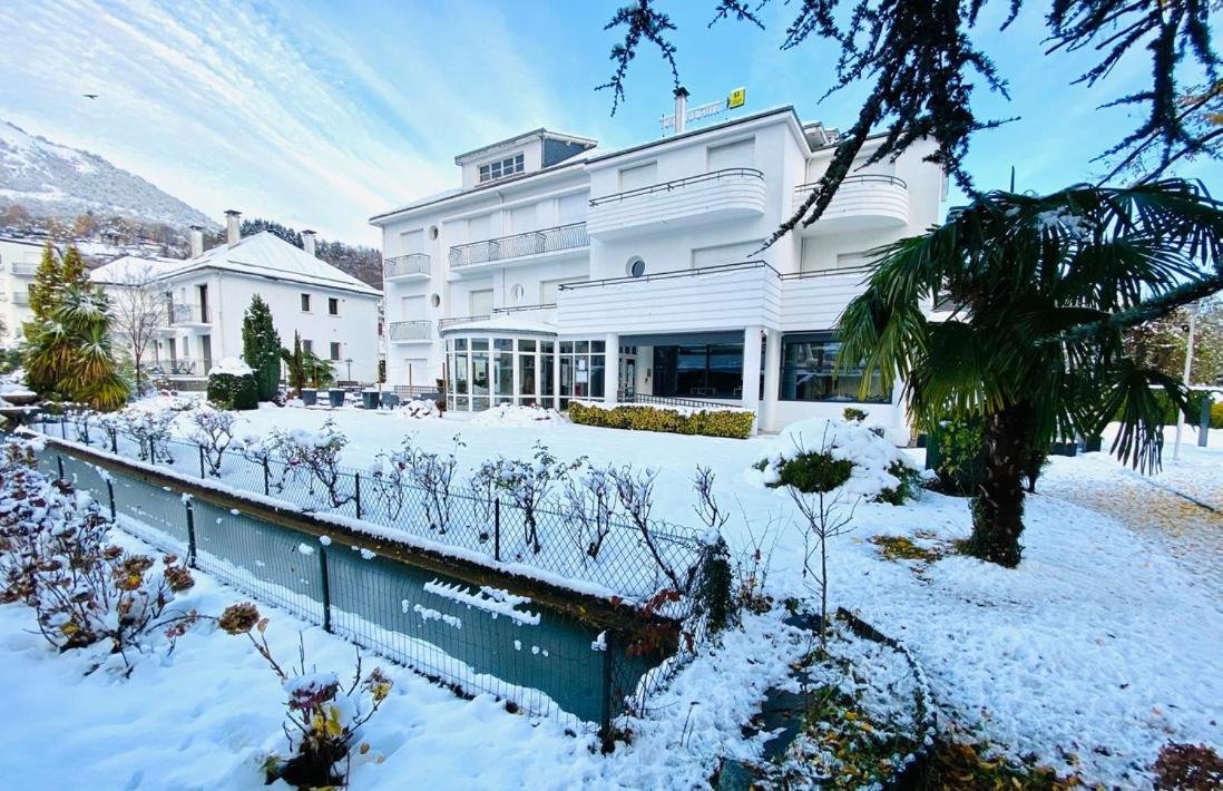 Logis Hotel Le Miramont Argelès-Gazost Eksteriør billede